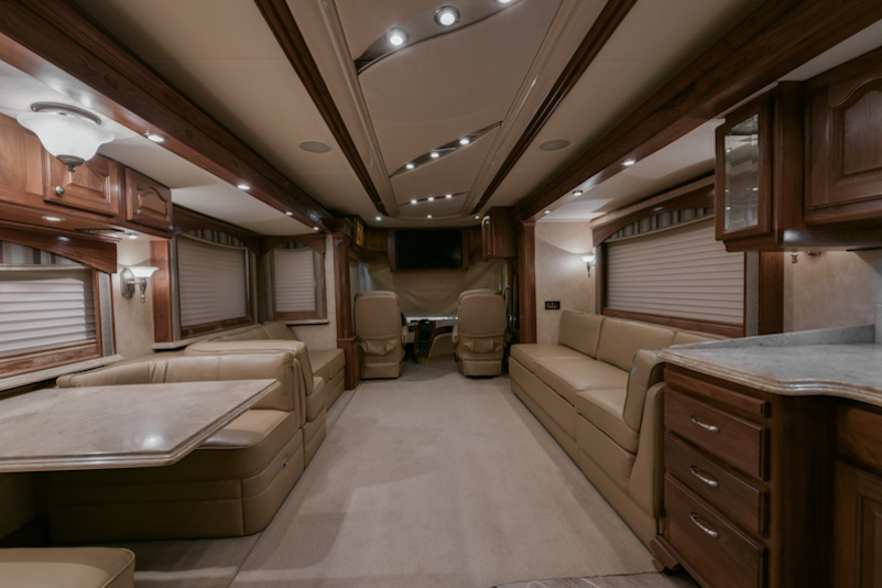 2008 Country Coach Magna For Sale