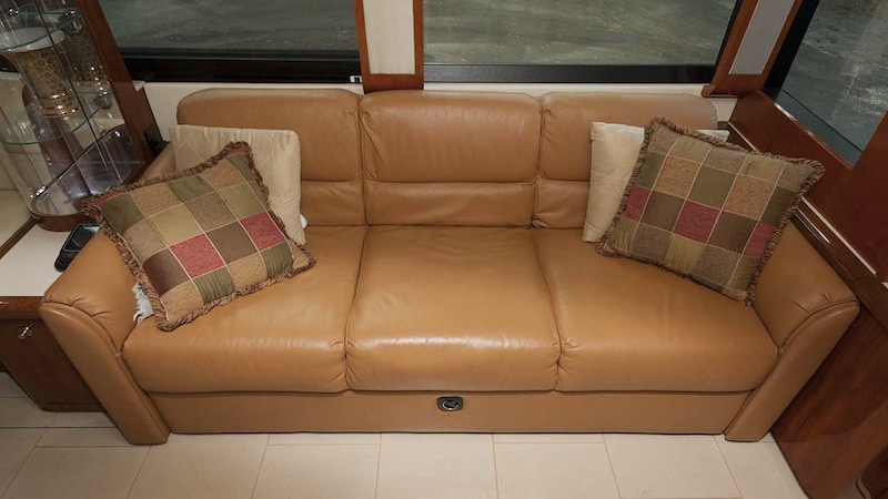 2008 Prevost Parliament H3-45 For Sale