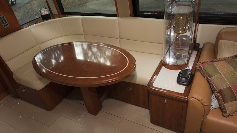 2008 Prevost Parliament H3-45 For Sale