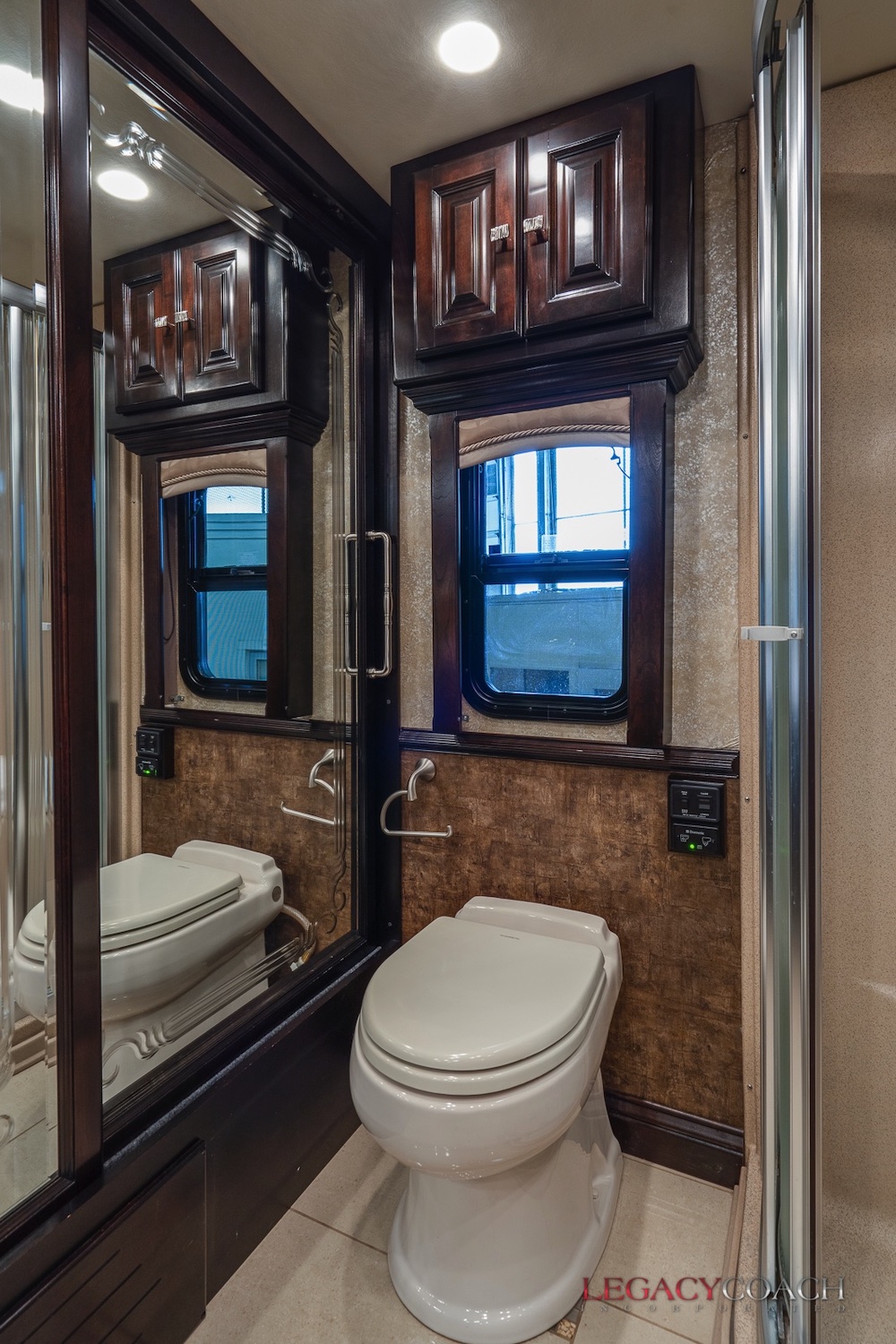 2011 Tiffin Allegro For Sale