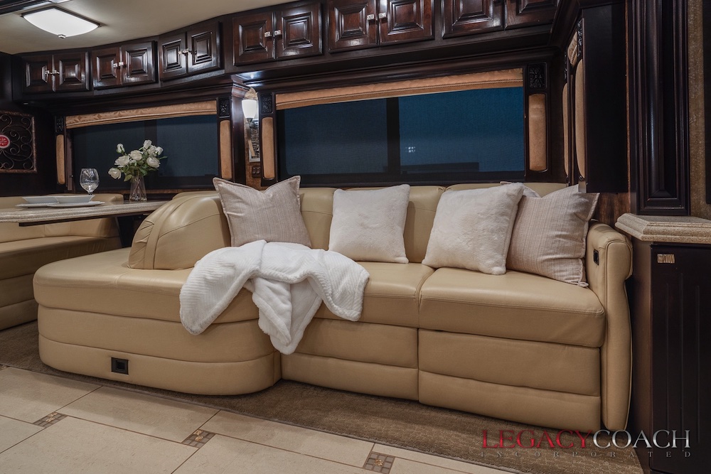 2011 Tiffin Allegro For Sale