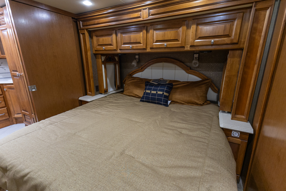 2013 Tiffin Phaeton For Sale