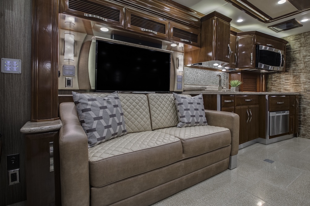 2014 Newmar King Aire 4593 Triple Slide # 100478