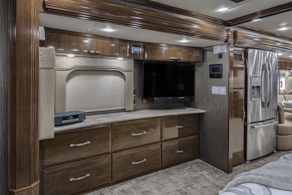 2014 Newmar King Aire 4593 Triple Slide # 100478