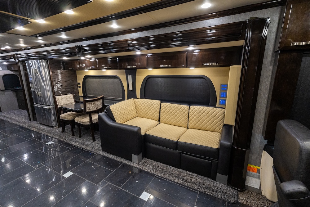 2014 Newmar King Aire For Sale