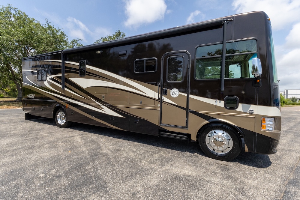 2014 Tiffin Allegro For Sale