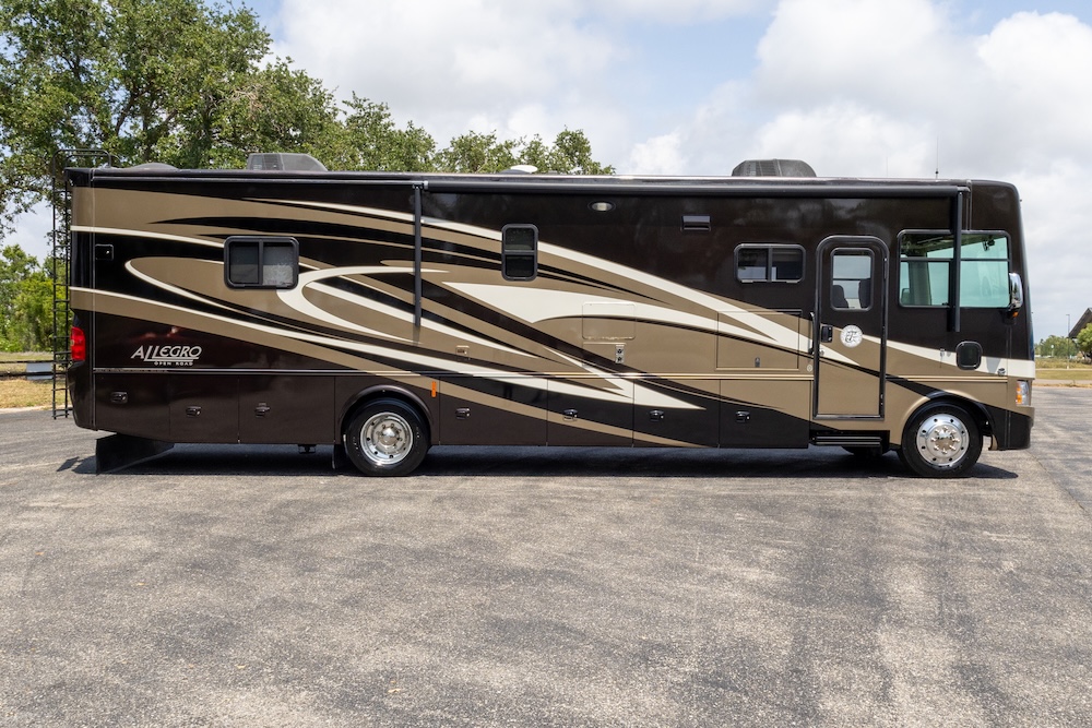 2014 Tiffin Allegro For Sale