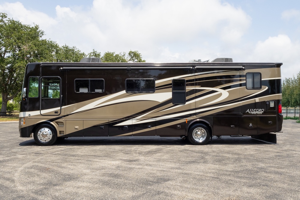 2014 Tiffin Allegro For Sale