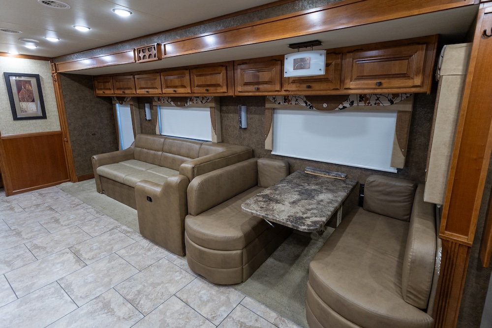2014 Tiffin Allegro For Sale