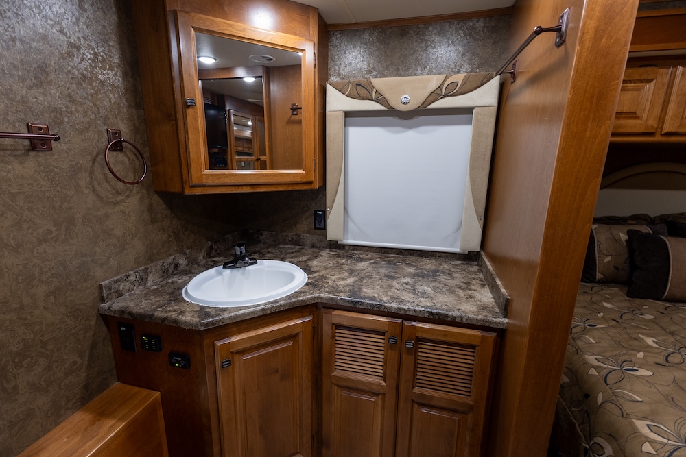 2014 Tiffin Allegro For Sale