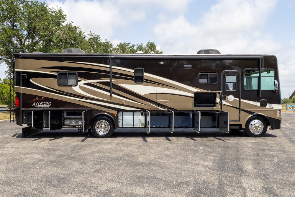 2014 Tiffin Allegro For Sale