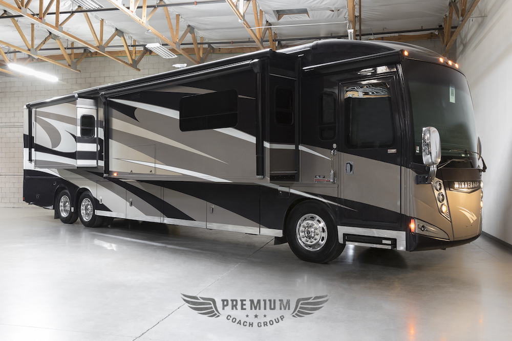 2014 Prevost Winnebago Tour For Sale
