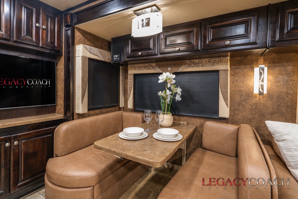 2015 Tiffin Allegro Red For Sale