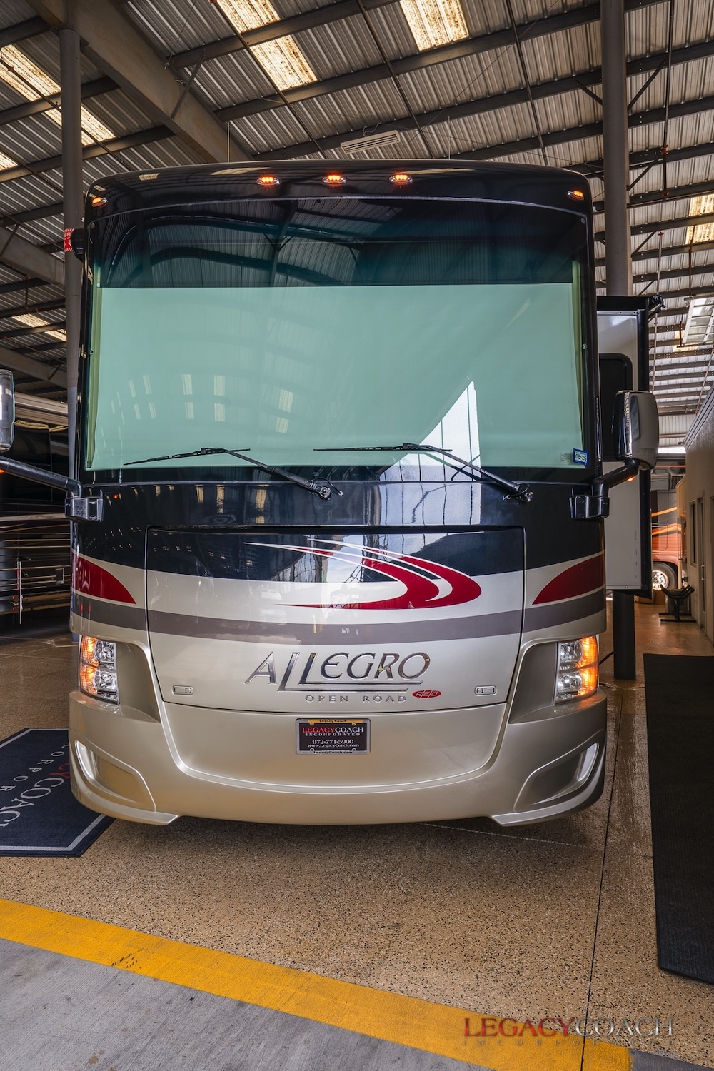 2015 Tiffin Allegro Red For Sale
