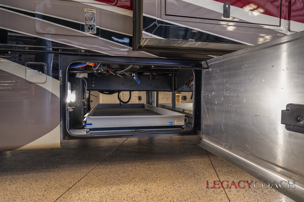 2015 Tiffin Allegro Red For Sale