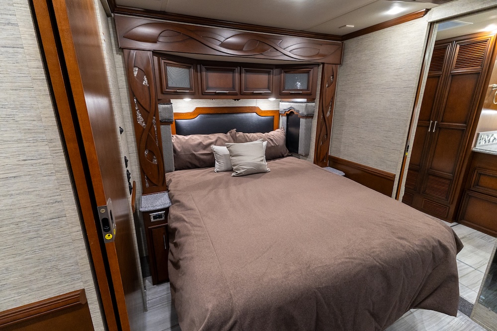 2017 Newmar Ventana  For Sale