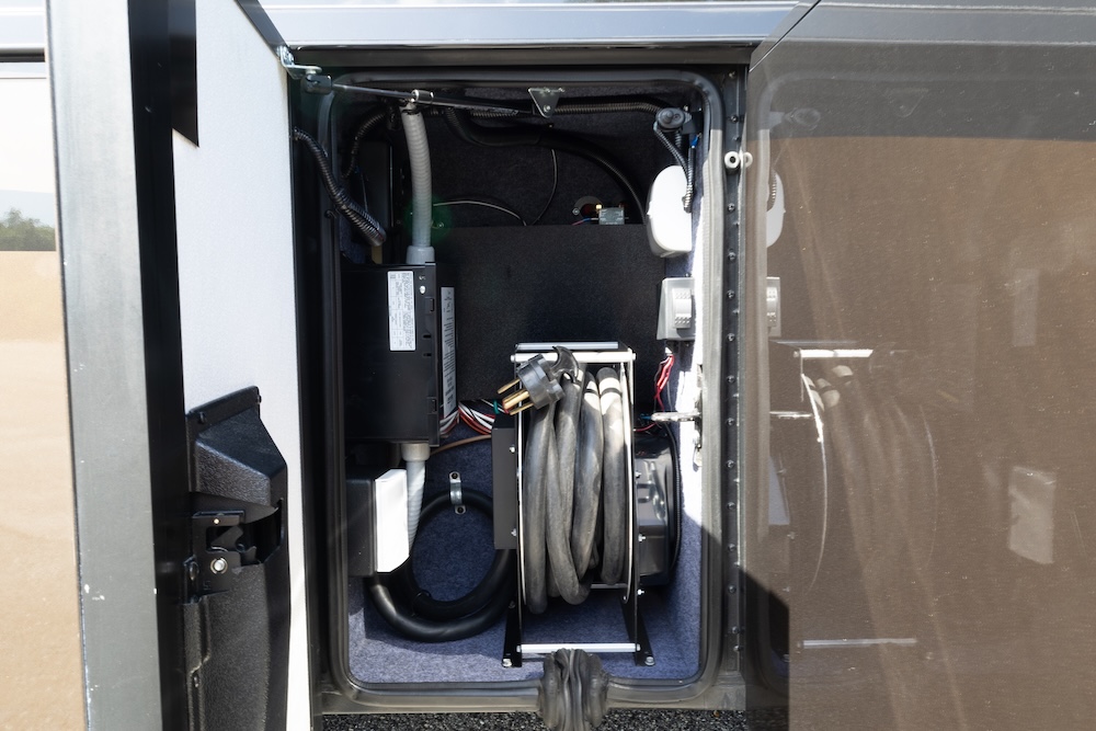 2017 Newmar Ventana  For Sale