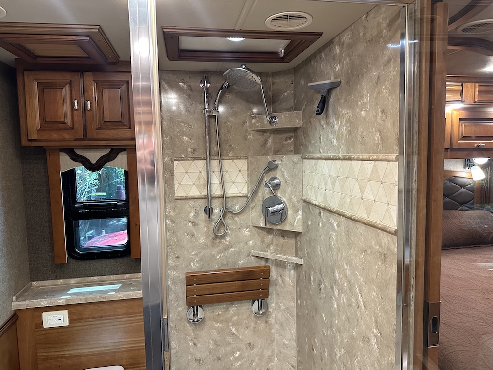 2017 Tiffin Allegro For Sale