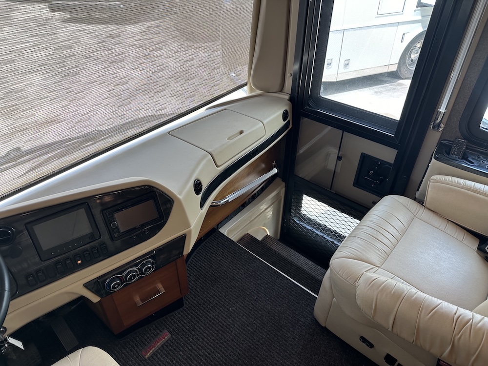 2017 Tiffin Allegro For Sale