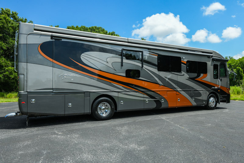 2018 American Dream SE 40JDouble Full Wall Slide Bunk Coach 2018 American Dream SE 40JDouble Full Wall Slide Bunk Coach
