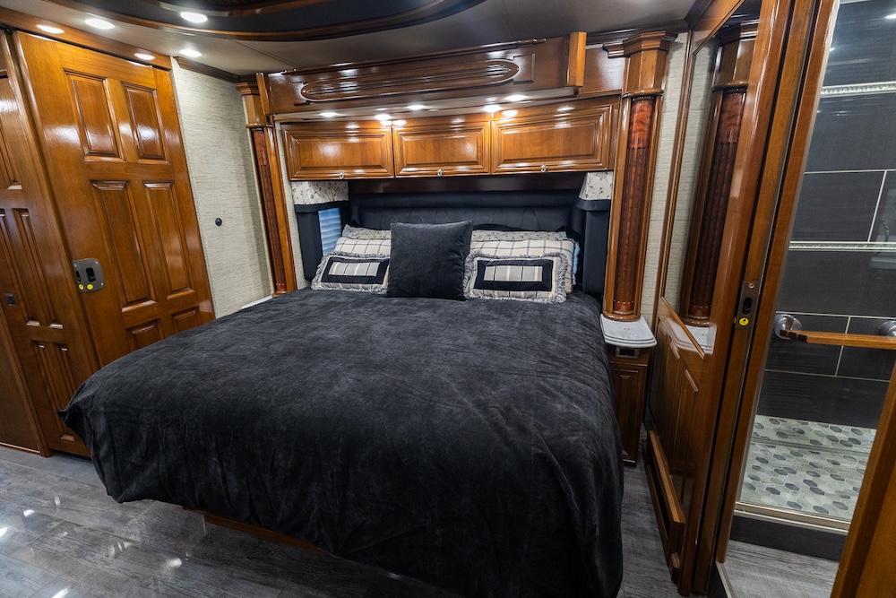 2018 Newmar Essex For Sale