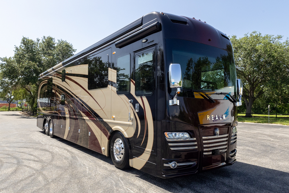 2019 Foretravel Realm For Sale