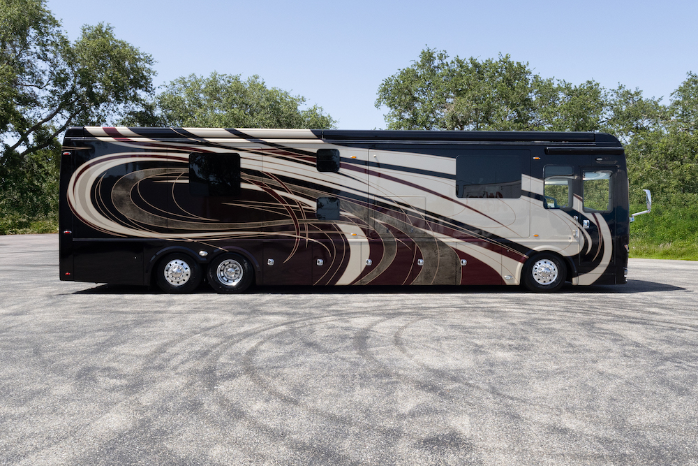 2019 Foretravel Realm For Sale