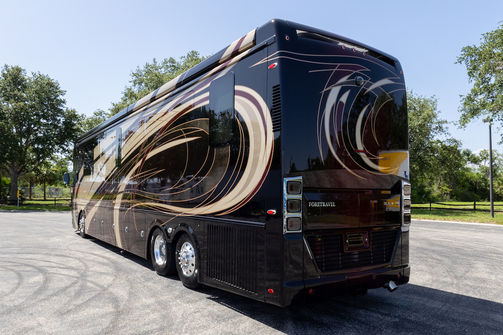 2019 Foretravel Realm For Sale