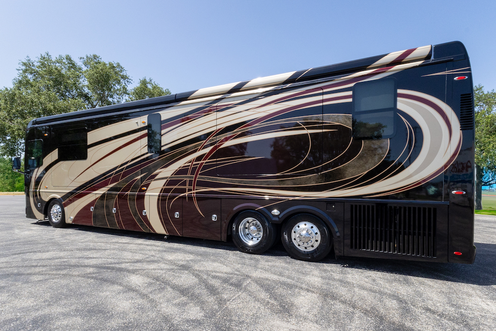 2019 Foretravel Realm For Sale