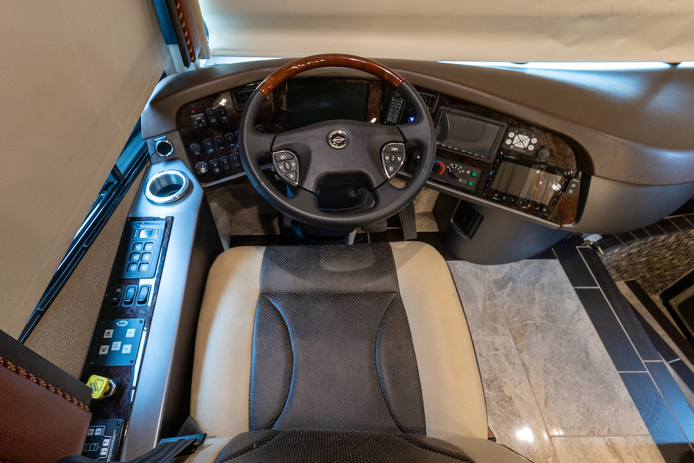2019 Foretravel Realm For Sale
