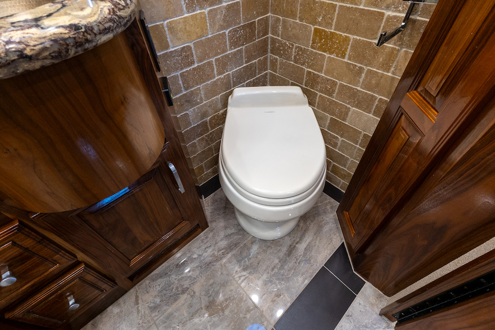 2019 Foretravel Realm For Sale