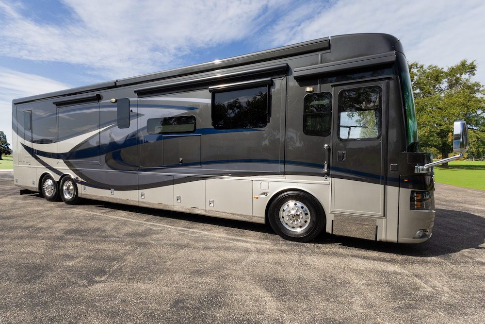 2019 Mountain Aire For Sale