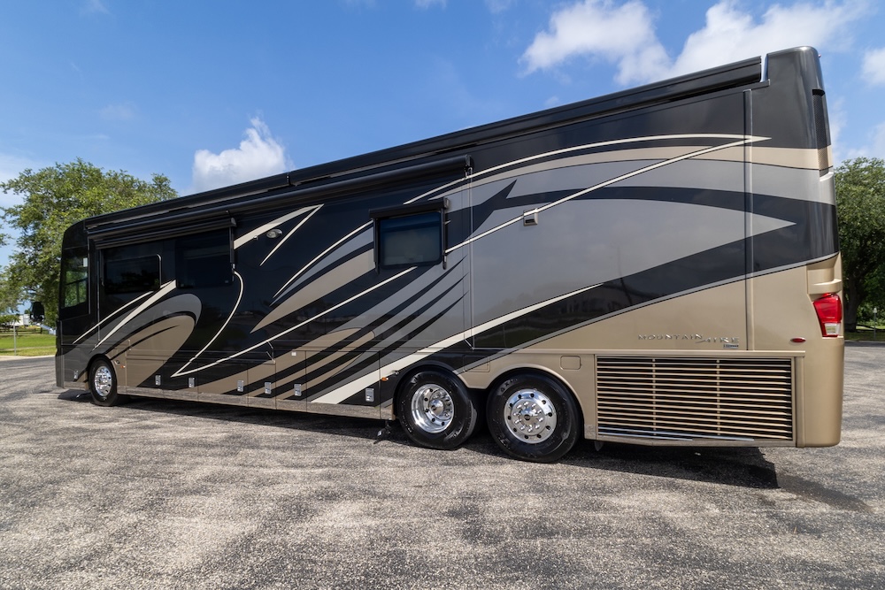 2020 Mountain Aire For Sale