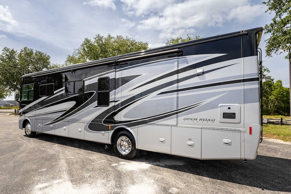 2020 Tiffin  For Sale