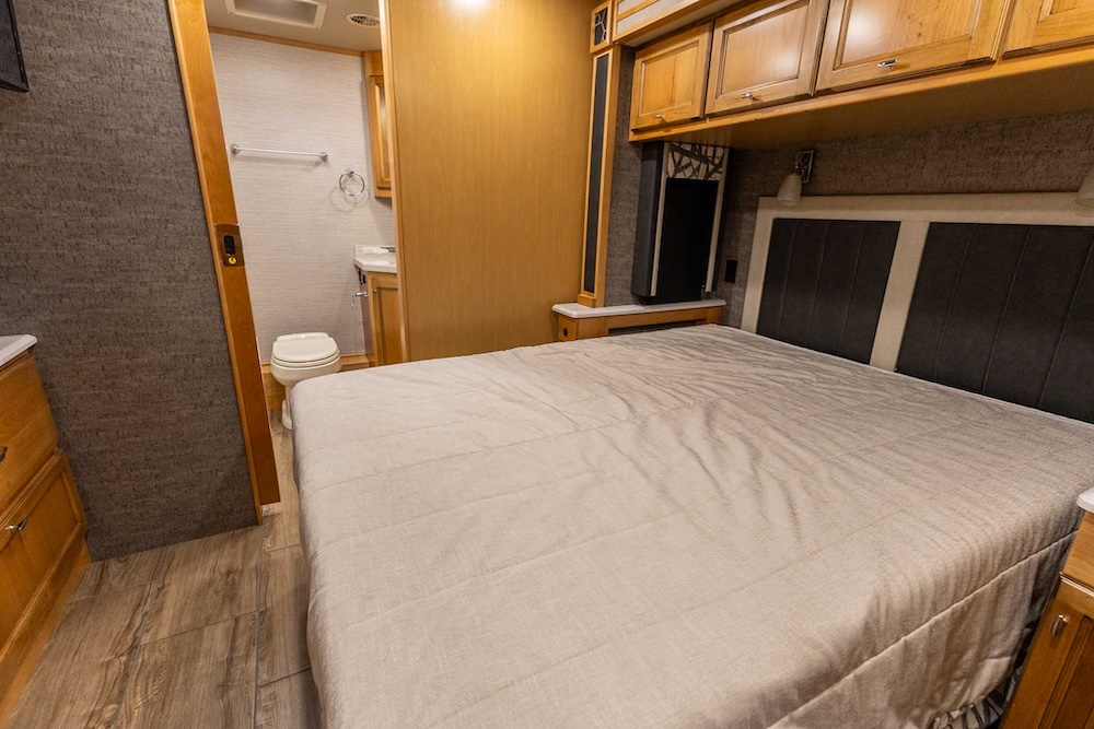 2020 Tiffin  For Sale