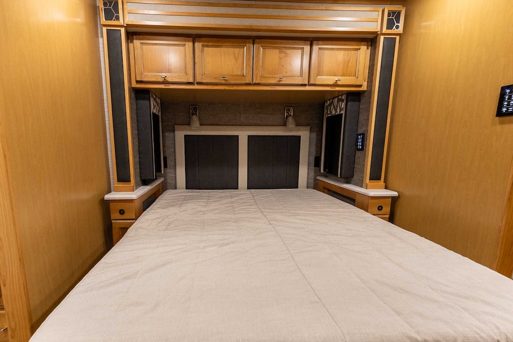 2020 Tiffin  For Sale