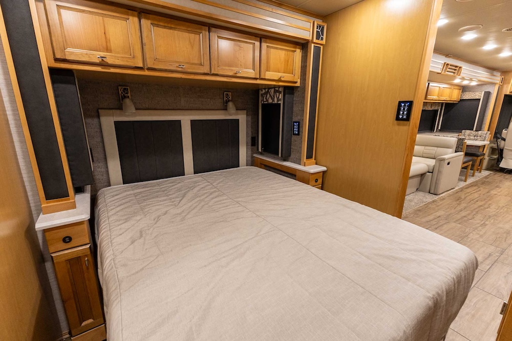 2020 Tiffin  For Sale