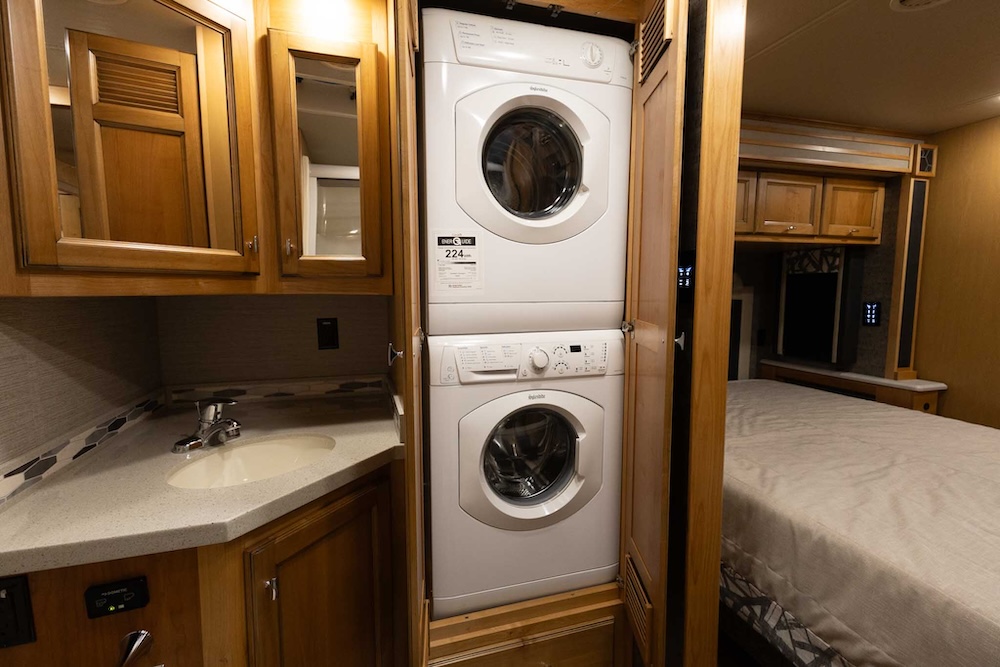 2020 Tiffin  For Sale