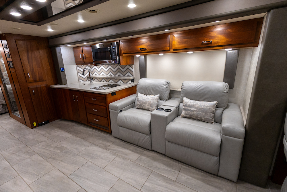 2022 Foretravel For Sale