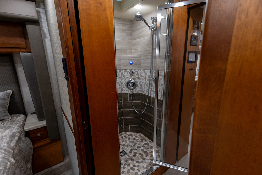 2022 Foretravel For Sale