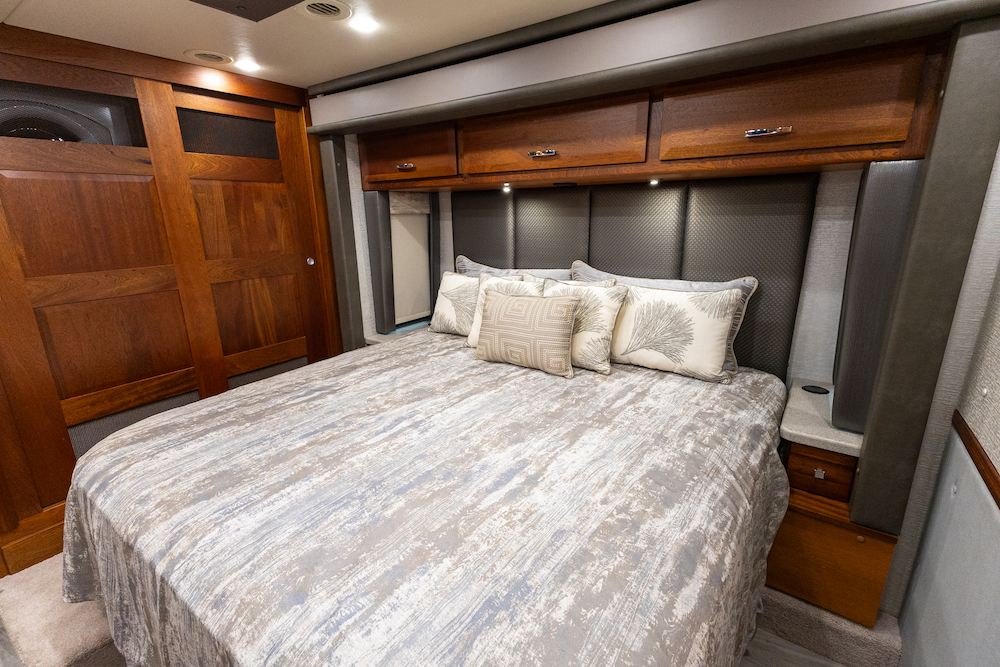 2022 Foretravel For Sale
