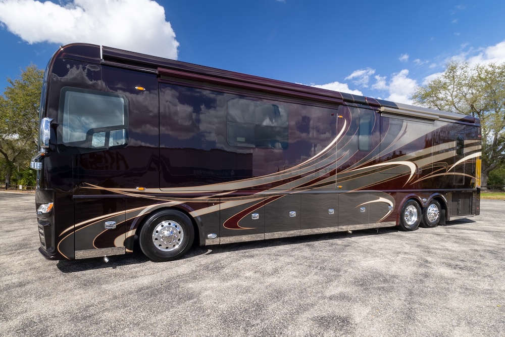 2022 Foretravel For Sale