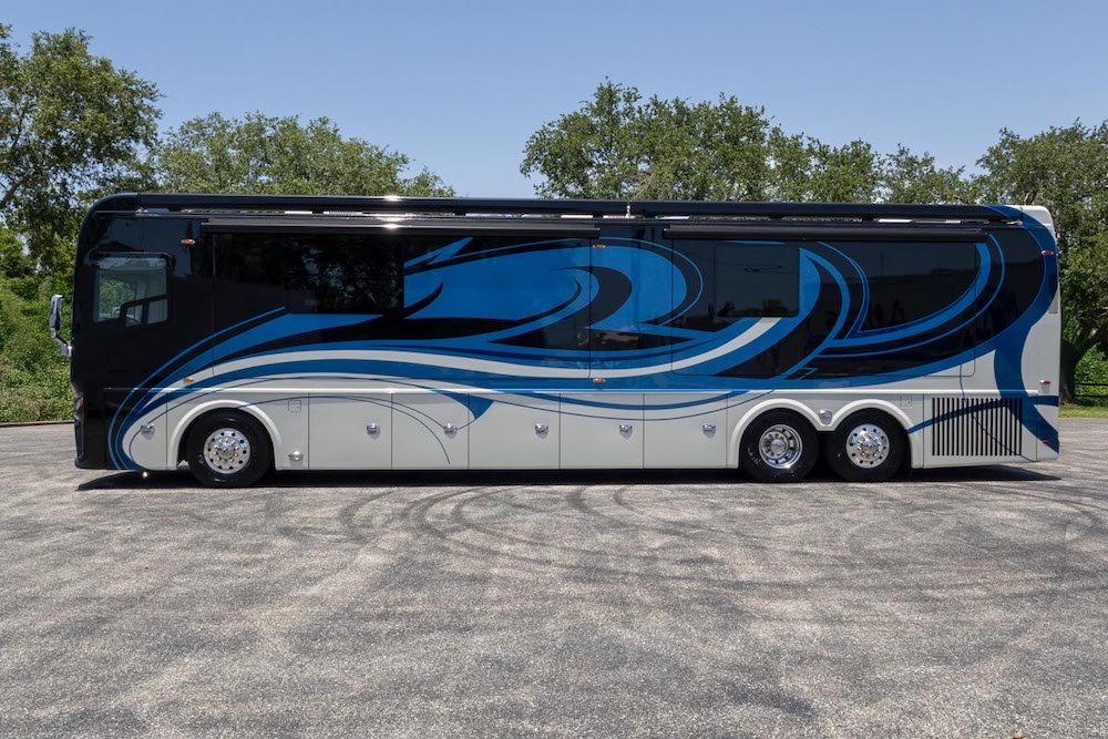 2022 Foretravel For Sale