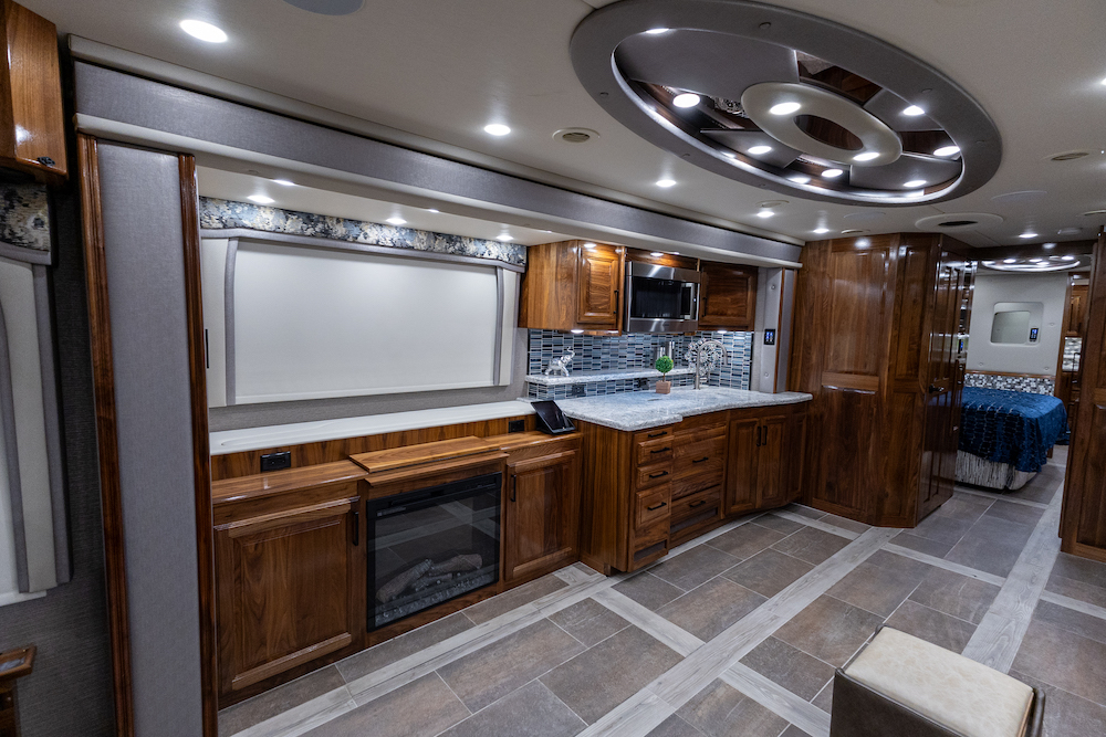 2022 Foretravel For Sale