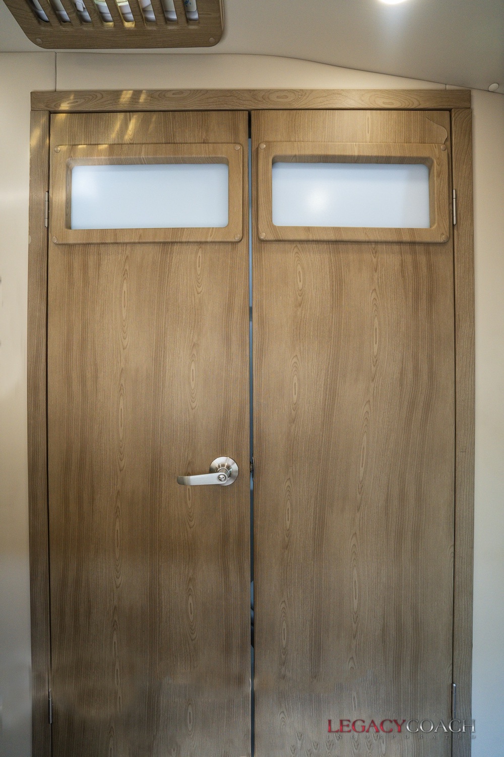 2022 PLuxury VanFor Sale