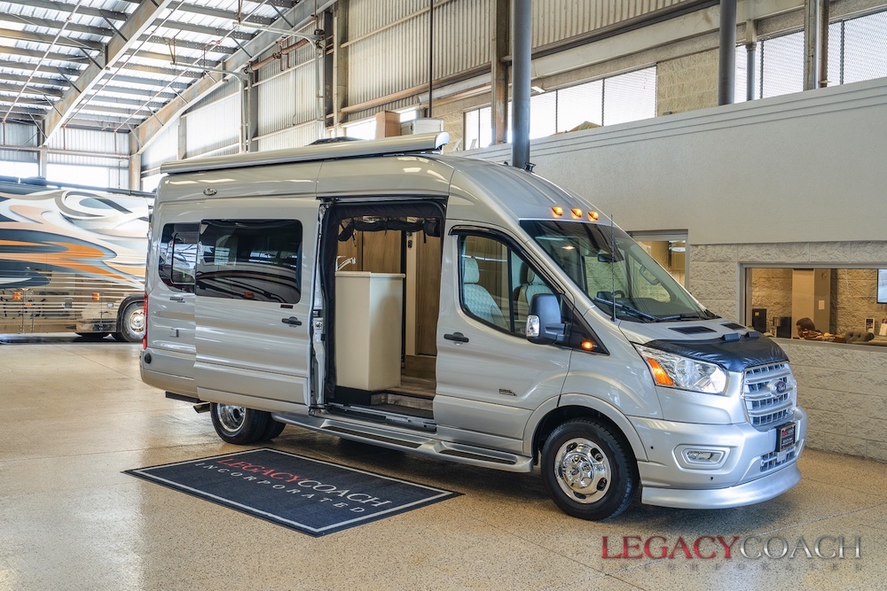 2022 PLuxury VanFor Sale