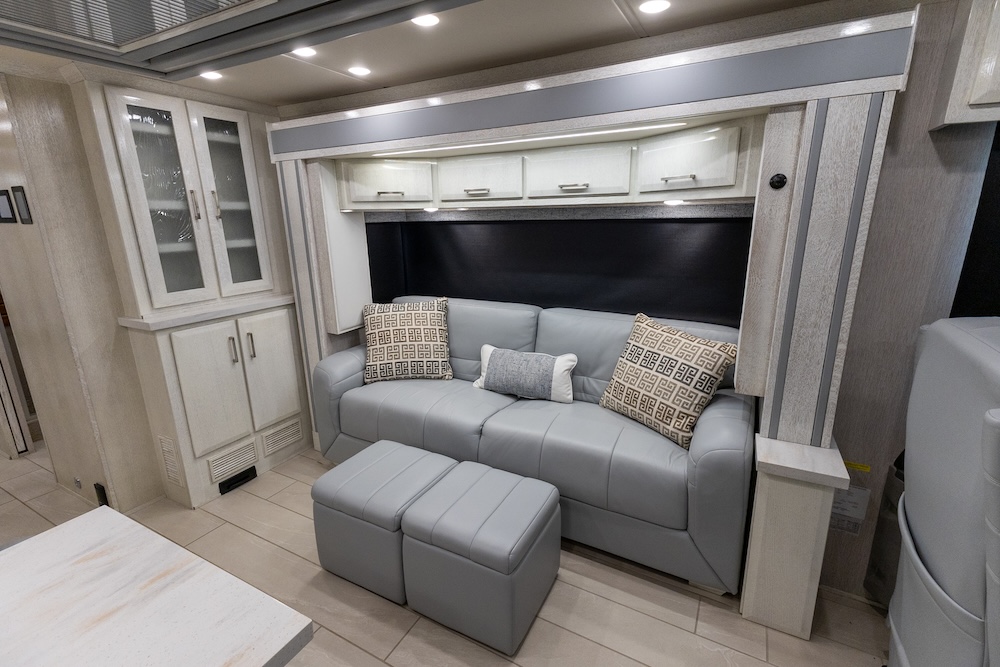 2022 Newmar New Aire For Sale