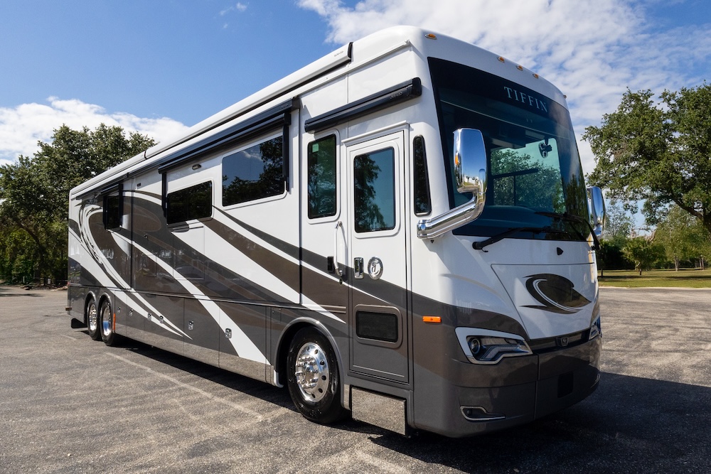 2022 Tiffin Allegro For Sale