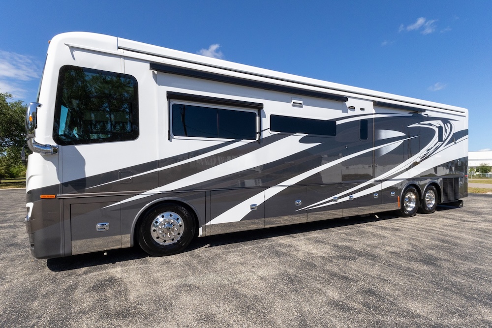 2022 Tiffin Allegro For Sale