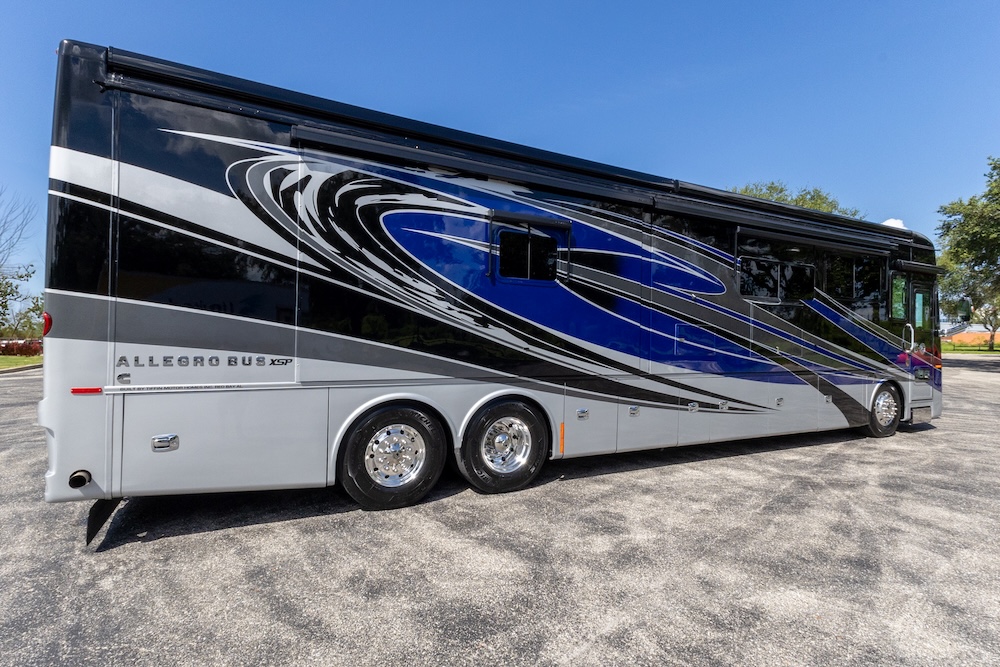 2022 Tiffin Allegro  For Sale